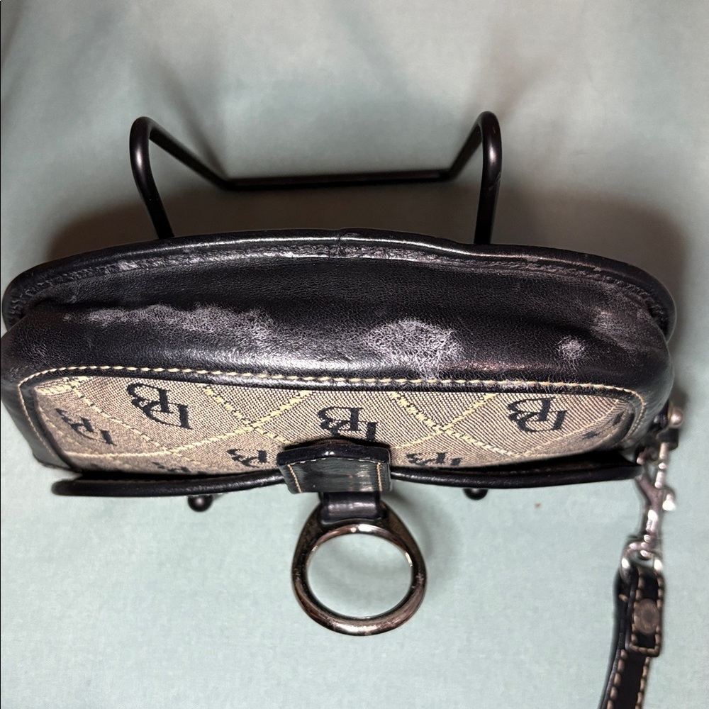 Dooney & Bourke Black Grey DB Monogram Flap Wristlet Silver Ring Clasp Vintage - Picture 6 of 9